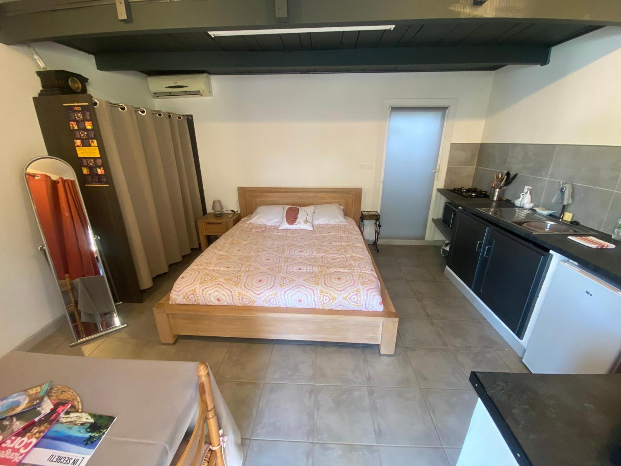 Proche Ajaccio Maisonnette Independante 4 Personnes Au Calme Alata Extérieur photo